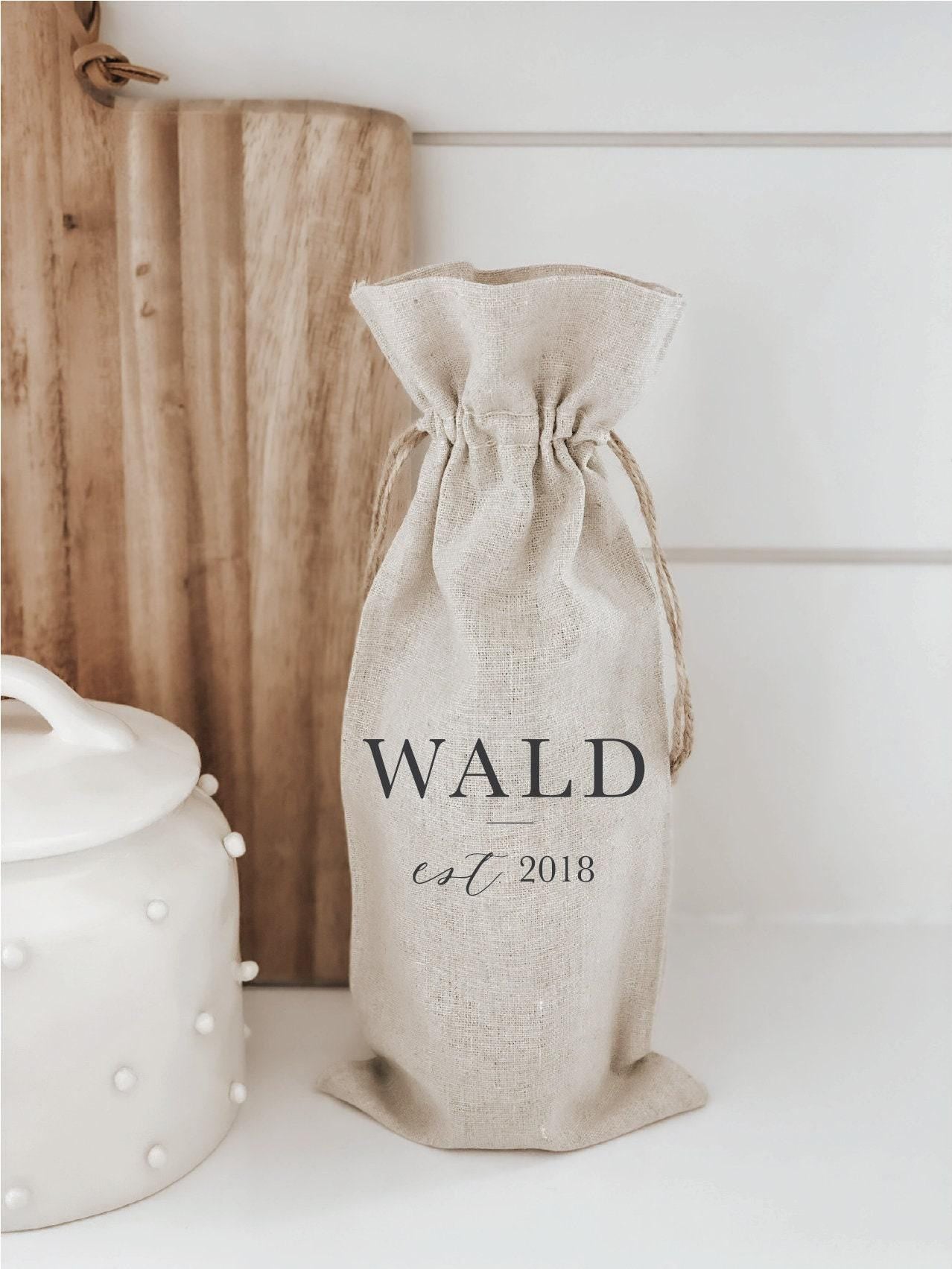 Personalized Wine Bags - Personalized Last Name With Line