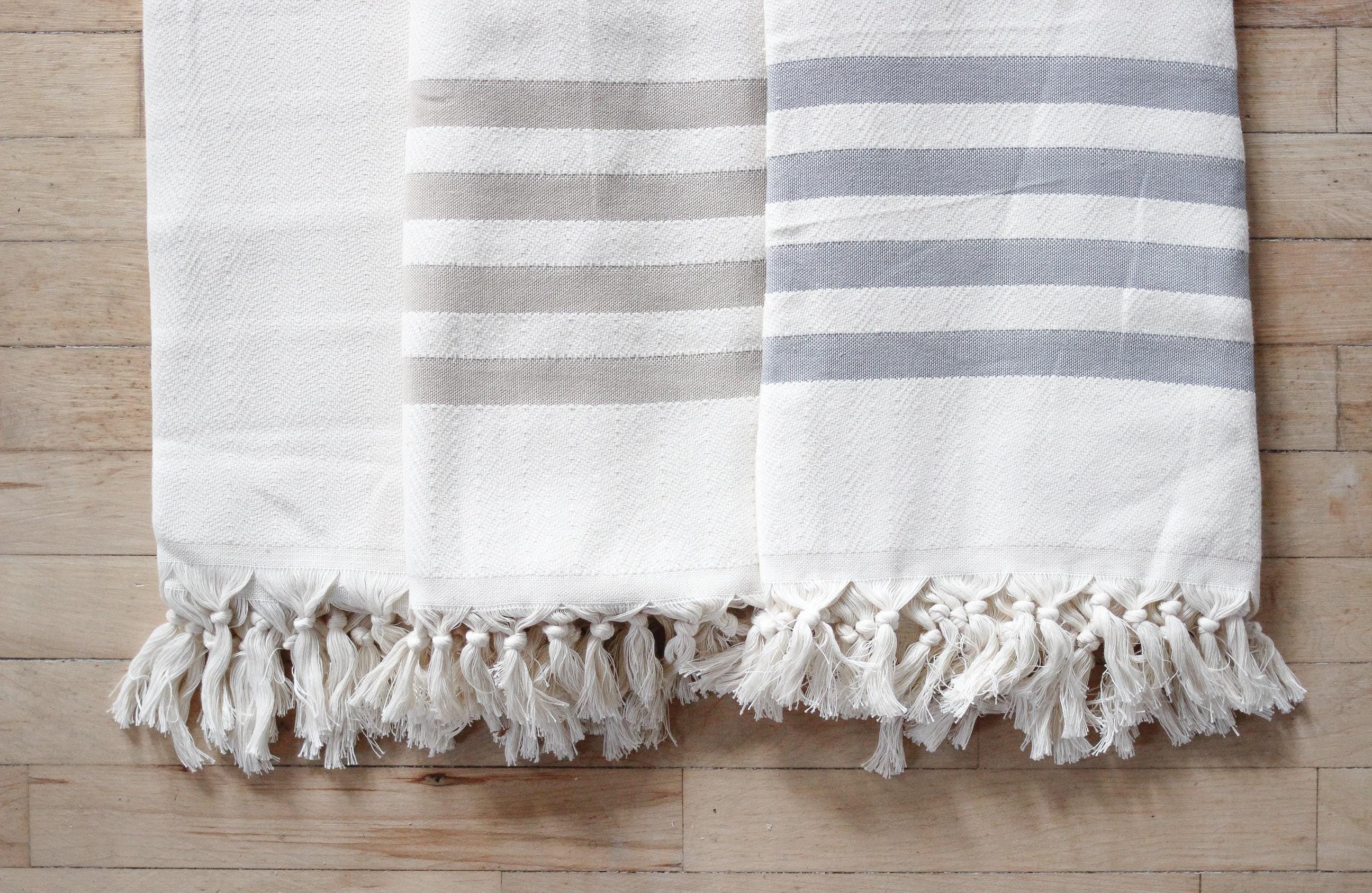 Throw Blankets - Romans 15