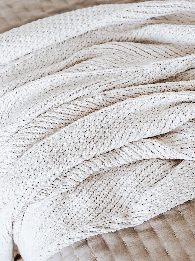 Knit Throw Blanket - Cream Faux Fur Pom Knit Throw Blanket